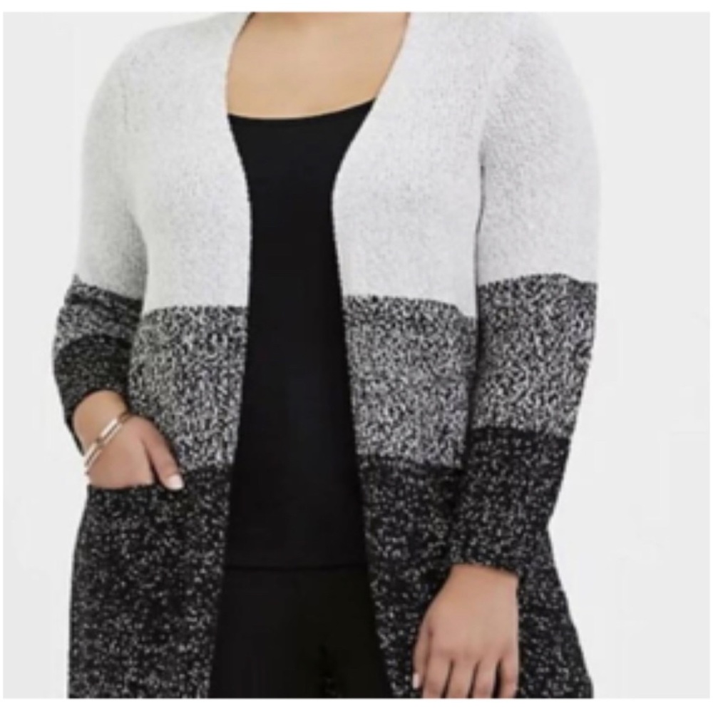 Torrid gray color block long sweater, size 2